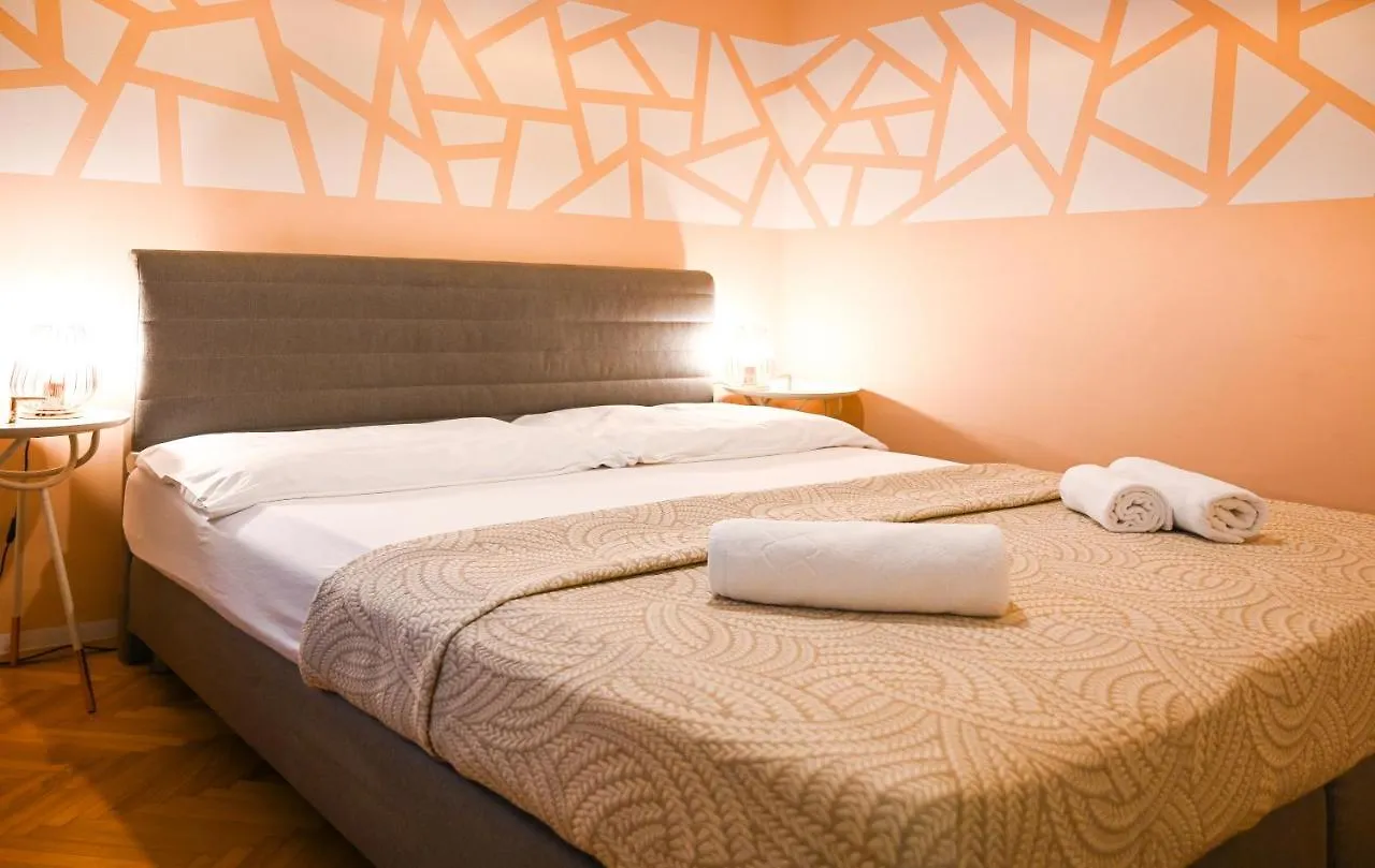 Exclusive Apartment Schoenbrunn Vienna